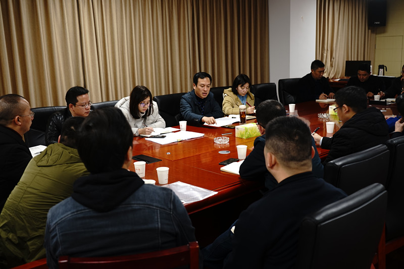 建設(shè)公司紀(jì)委書記開展年度第一批干部廉潔談話_副本.jpg
