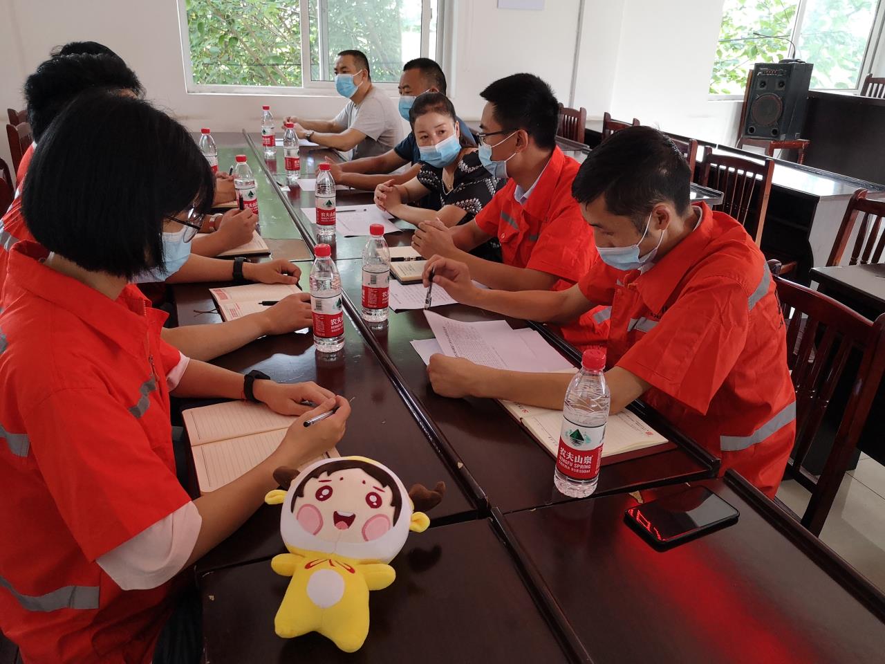 黨員雙報(bào)到座談會(huì)4.jpg
