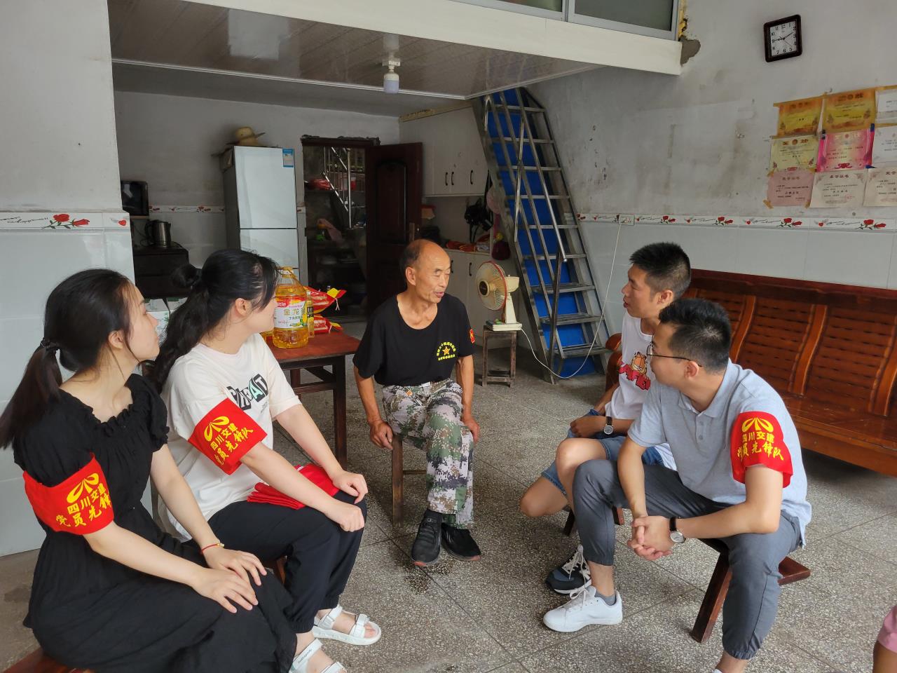 聆聽老兵故事 傳承紅色基因 ——走訪慰問參加對越自衛(wèi)反擊戰(zhàn)老兵